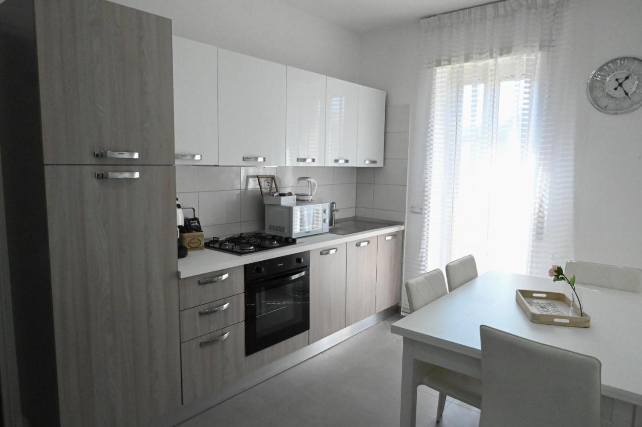 Naples Home 49 エクステリア 写真